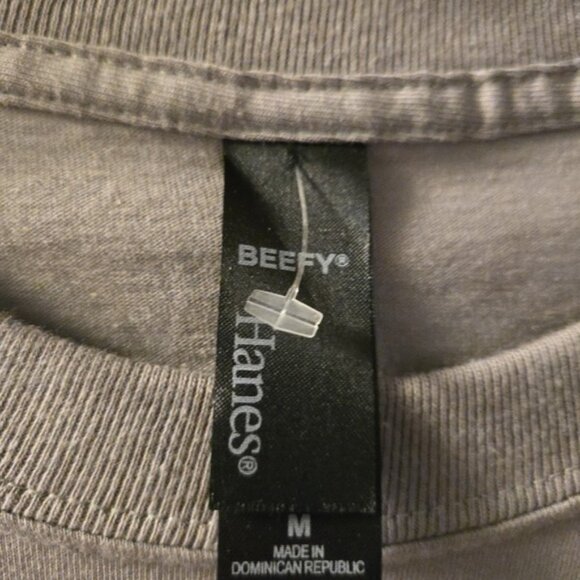 Gray Short Sleeve Tee with Circular Emblem - Picture 3 of 4